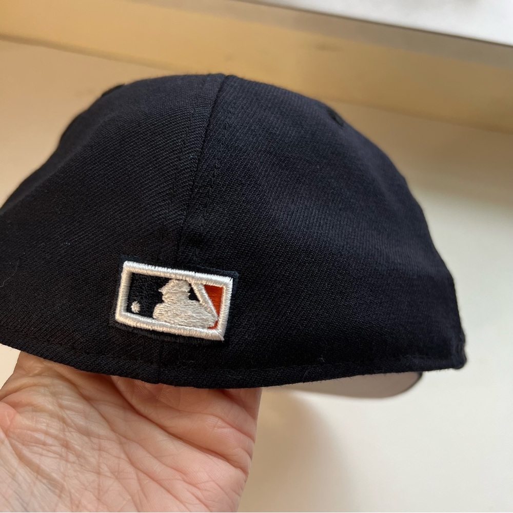 Sold New Era 59Fifty San Diego Padres 1998 World Series Fitted Hat 7 1/2 - Picture 2 of 7